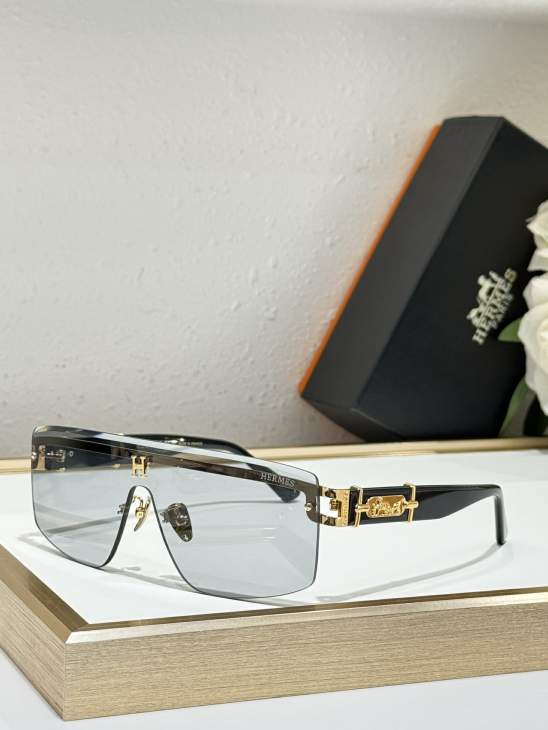 Picture of Hermes Sunglasses _SKUfw72123707fw